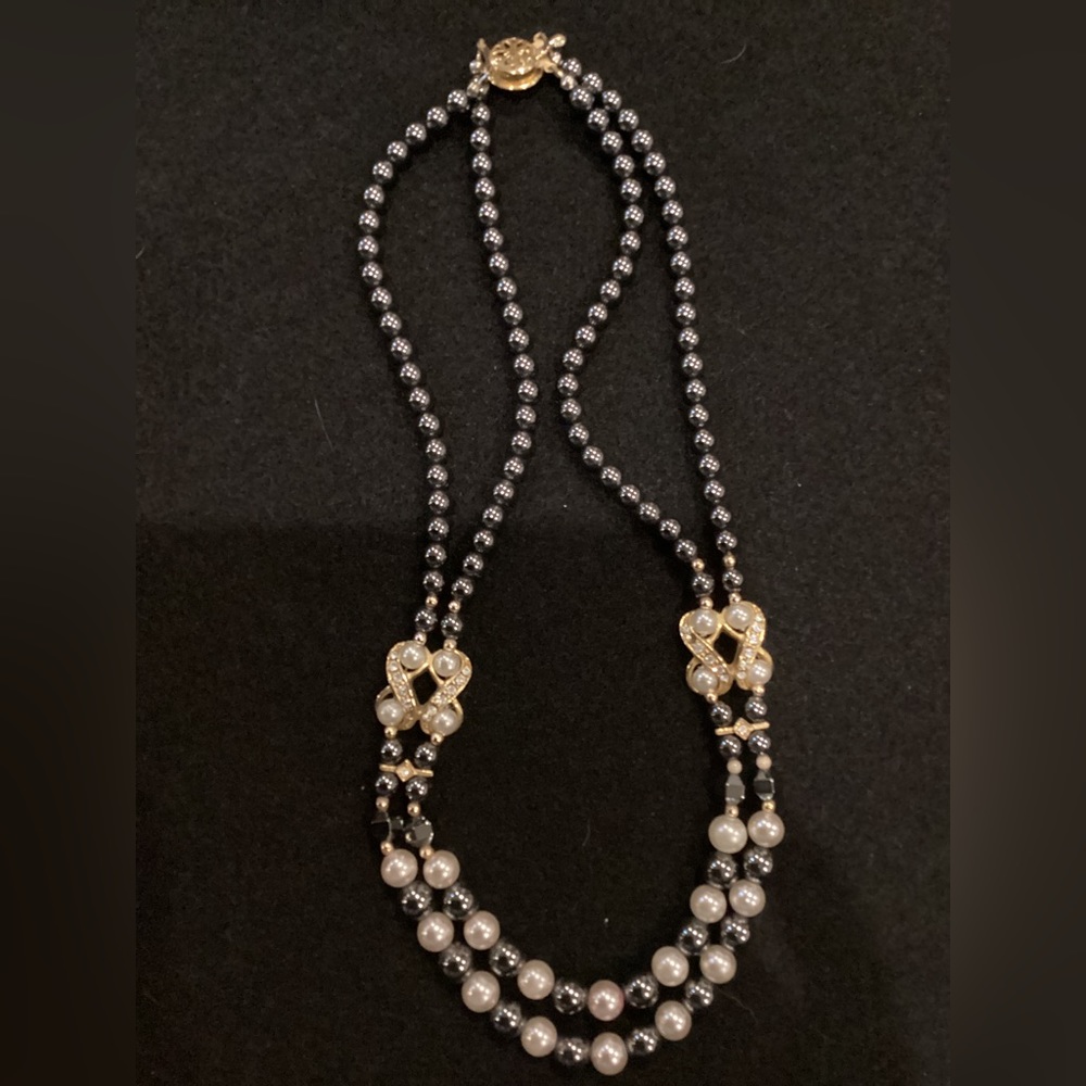 Nakar Mallorca black and ivory pearl double strand necklace